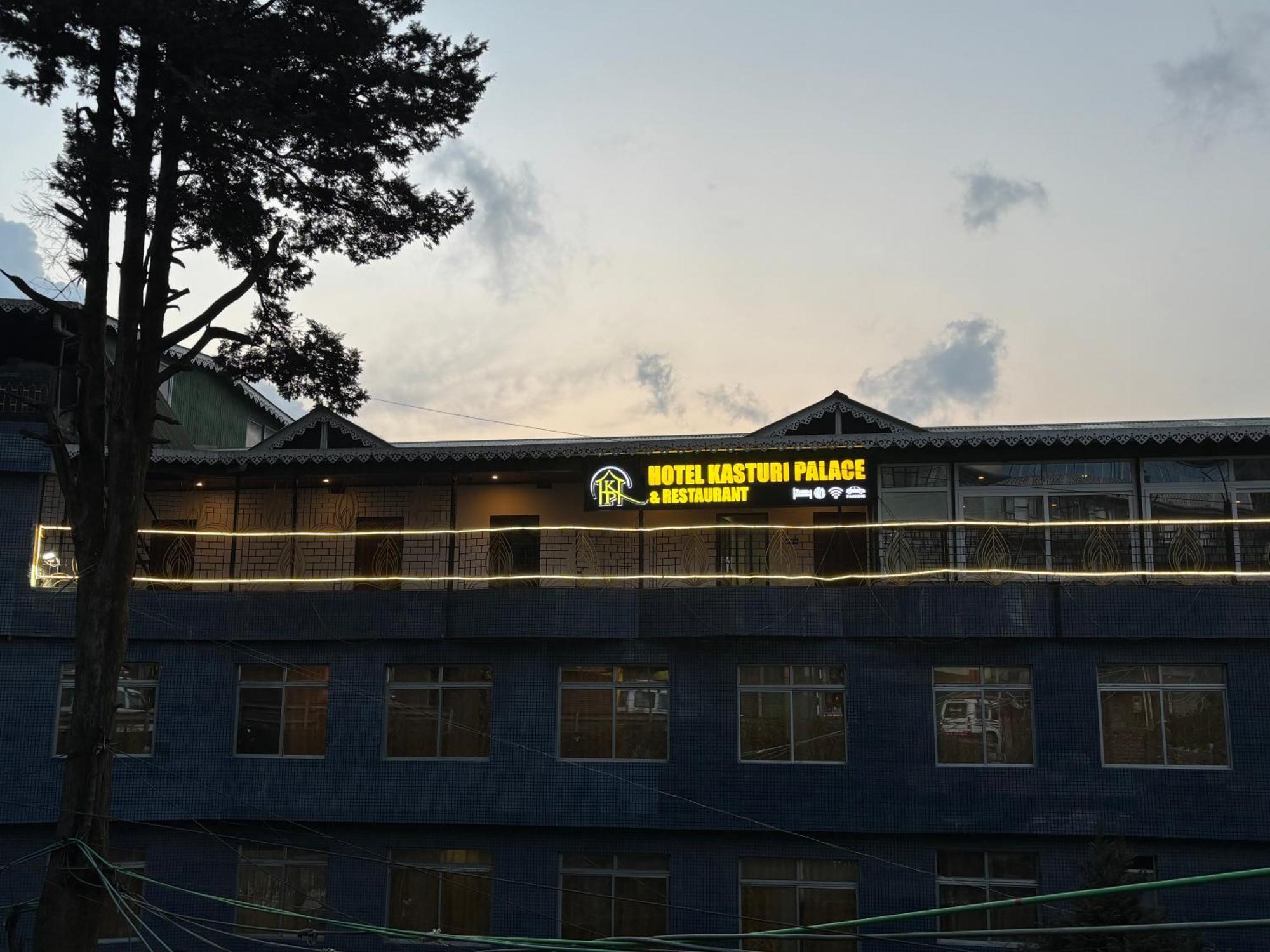 Hotel Kasturi Palace & Restaurant Darjeeling Дарджилинг Экстерьер фото