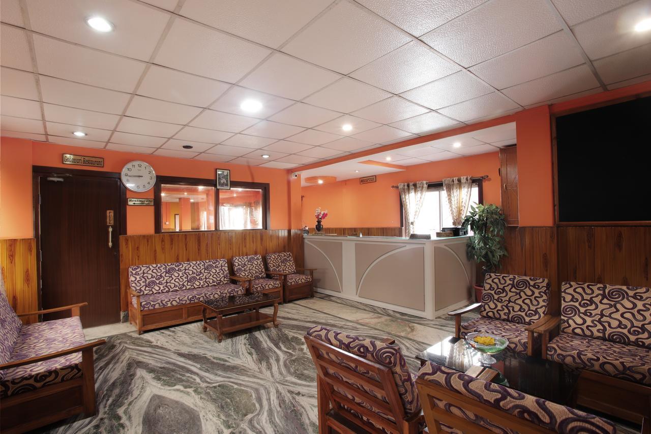Hotel Kasturi Palace & Restaurant Darjeeling Дарджилинг Экстерьер фото